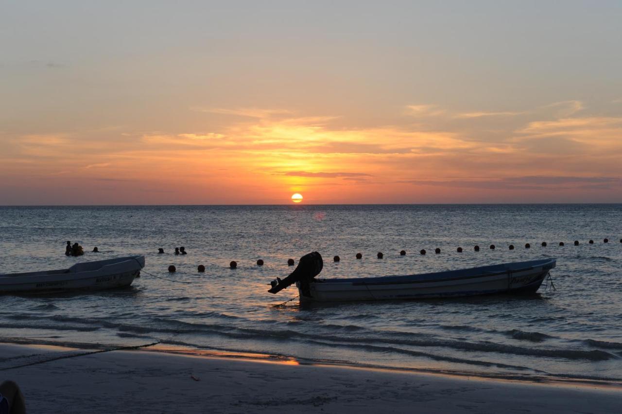 Casa Blanca Bed & Breakfast Isla Holbox ภายนอก รูปภาพ